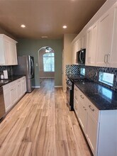 10 E Misty Dawn Dr in Conroe, TX - Building Photo - Building Photo