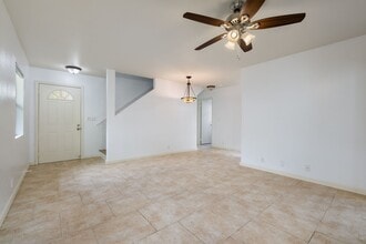 95-951-951 Wikao St in Mililani, HI - Building Photo - Building Photo