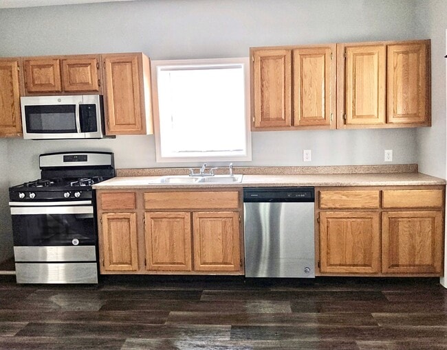 property at 521 W Market St
