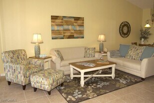 10129 Colonial Country Club Blvd in Ft. Myers, FL - Building Photo