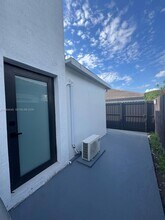 16057 SW 53rd Ter in Miami, FL - Building Photo - Building Photo