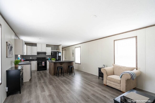 property at 275 S Lincoln St