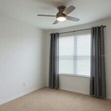 12217 Linear St in Orlando, FL - Foto de edificio - Building Photo