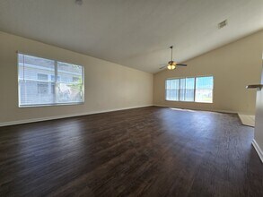 3126 Stonehurst Cir in Kissimmee, FL - Building Photo - Building Photo