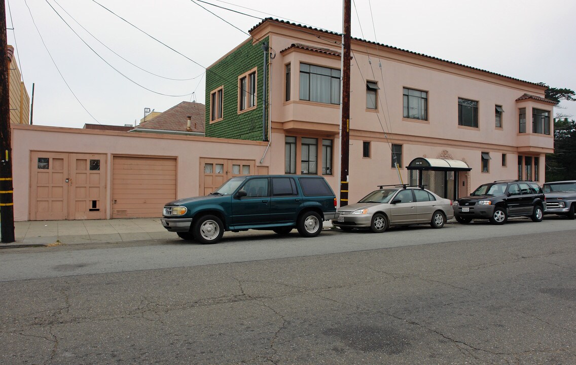 1201 46th Ave in San Francisco, CA - Building Photo