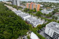 ParcView Villas in North Miami, FL - Foto de edificio - Building Photo