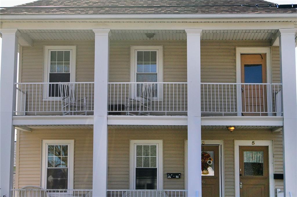 5 Pennacook St in Newport, RI - Building Photo