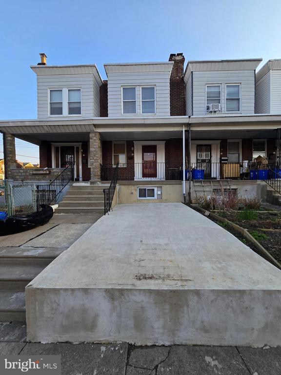 property at 94 W Nedro Ave