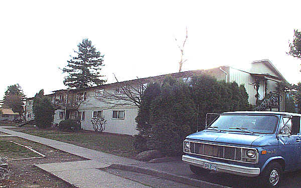 The Bonner Apartments in Gresham, OR - Foto de edificio - Building Photo