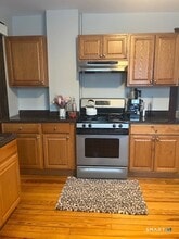 218 W Rock Ave in New Haven, CT - Building Photo - Building Photo