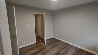 480 Ringgold Rd in Clarksville, TN - Building Photo - Building Photo