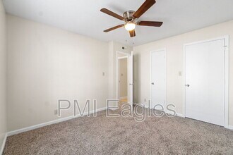 263 White Oak Rd in Clarksville, TN - Building Photo - Building Photo