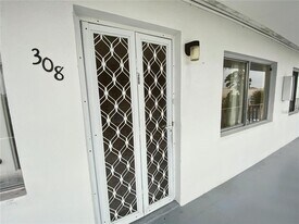 11251 80th Ave in Seminole, FL - Building Photo