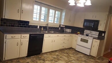 3806 30th St in Lubbock, TX - Building Photo - Building Photo