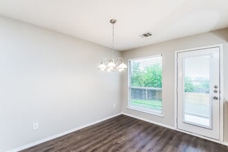 6072 Grand Champion Blvd in Fort Worth, TX - Building Photo - Building Photo