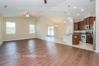 8836 39th St Cir E in Parrish, FL - Foto de edificio - Building Photo