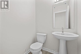 817 Andesite Ter in Ottawa, ON - Building Photo - Building Photo