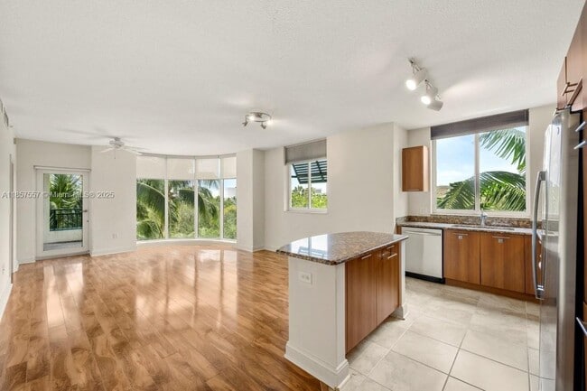 510 NW 84th Ave, Unit 423 in Plantation, FL - Foto de edificio - Building Photo