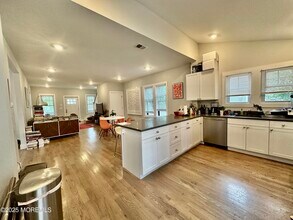 913 Fifth Ave in Asbury Park, NJ - Building Photo - Building Photo