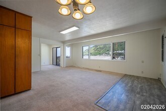 1835 Akone Pl in Honolulu, HI - Building Photo - Building Photo