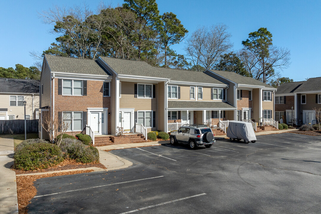 Williamsburg Landing in Myrtle Beach, SC - Building Photo