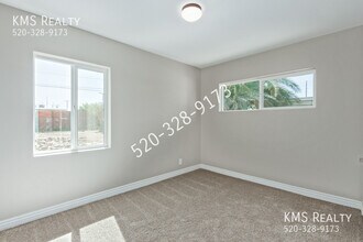 901 S Belvedere Ave in Tucson, AZ - Building Photo - Building Photo