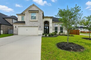 4723 Whisperwood Dr in Rosenberg, TX - Building Photo