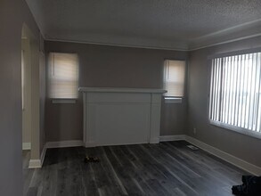 15403 Murray Hill St in Detroit, MI - Building Photo - Building Photo