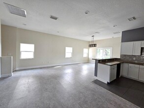 2203 Davis St in Tampa, FL - Building Photo - Building Photo