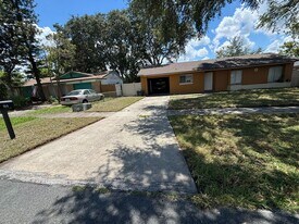 914 Osceola Trl in Casselberry, FL - Building Photo