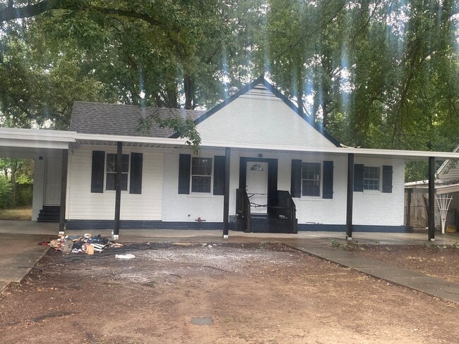 property at 116 King St