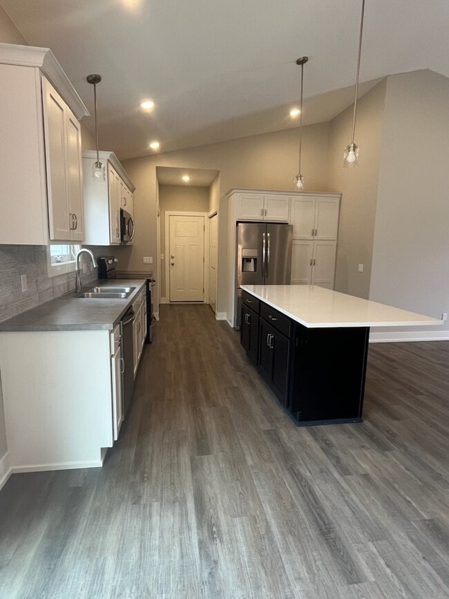 13166 Indigo Ct in Holland, MI - Building Photo - Building Photo