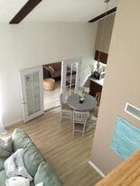 2195 Canyon Dr in Costa Mesa, CA - Building Photo