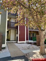 2892 Shadow Creek Dr in Boulder, CO - Building Photo