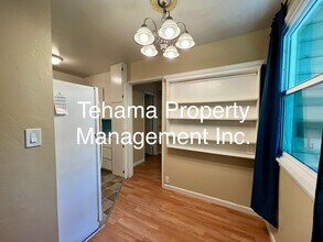 1255 Washington St in Red Bluff, CA - Building Photo - Building Photo