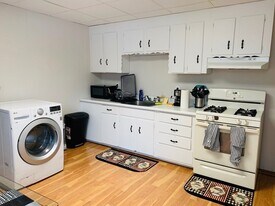 122 Buttonwood St in Boston, MA - Building Photo