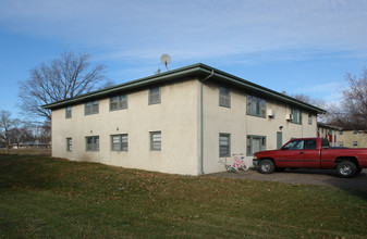 6379 Highway 65 NE in Fridley, MN - Building Photo - Building Photo