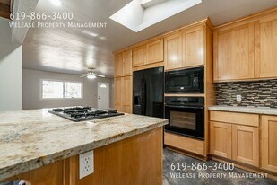 9316 Marilla Dr in Lakeside, CA - Building Photo