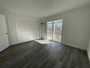 172 Sussex I in West Palm Beach, FL - Building Photo - Building Photo