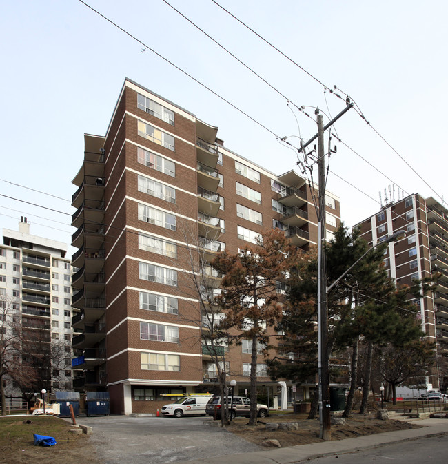 Gowen Court in Toronto, ON - Building Photo - Building Photo