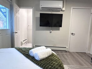 23 Russell Ave, Unit SI ID1506206P in Ottawa, ON - Building Photo - Building Photo