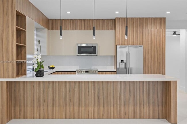 property at 917 SW 78th Pl