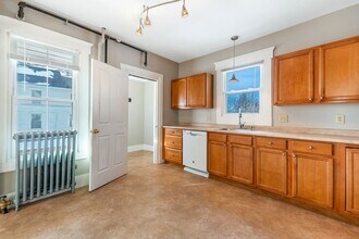 96 Broadway in Dover, NH - Building Photo - Building Photo