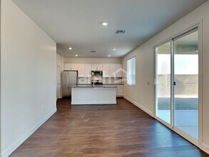 6116 W Paseo Hilario in Tucson, AZ - Building Photo - Building Photo