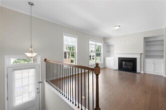 2460 Georgetown Ave in Atlanta, GA - Building Photo - Building Photo