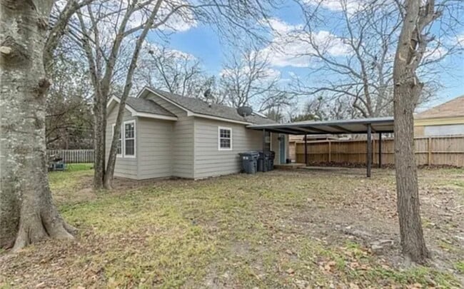 property at 2900 Cole Ave