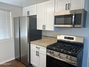 4202 W Ave L in Lancaster, CA - Building Photo - Building Photo