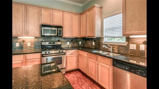 5415 Kansas St in Houston, TX - Building Photo - Building Photo