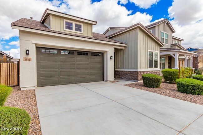 2082 E Lantana Dr in Chandler, AZ - Building Photo - Building Photo