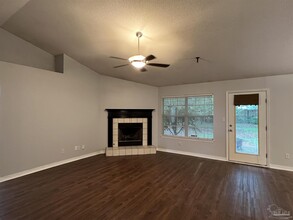 4742 Spencer Oaks Blvd in Milton, FL - Building Photo - Building Photo